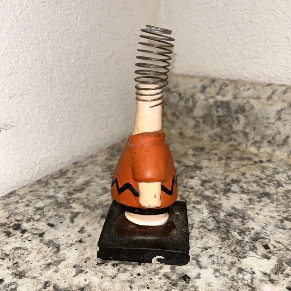 Peanuts / Snoopy Charlie Brown Shaking Figure‎ / Bobblehead Replacement Body C3